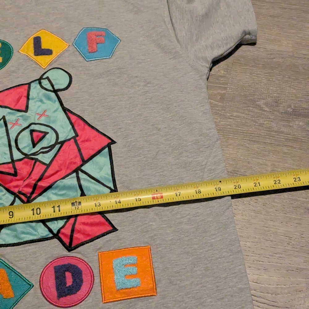 SELF MADE Graphic Tee - Colorblock Bear Design - Picture 5 of 5